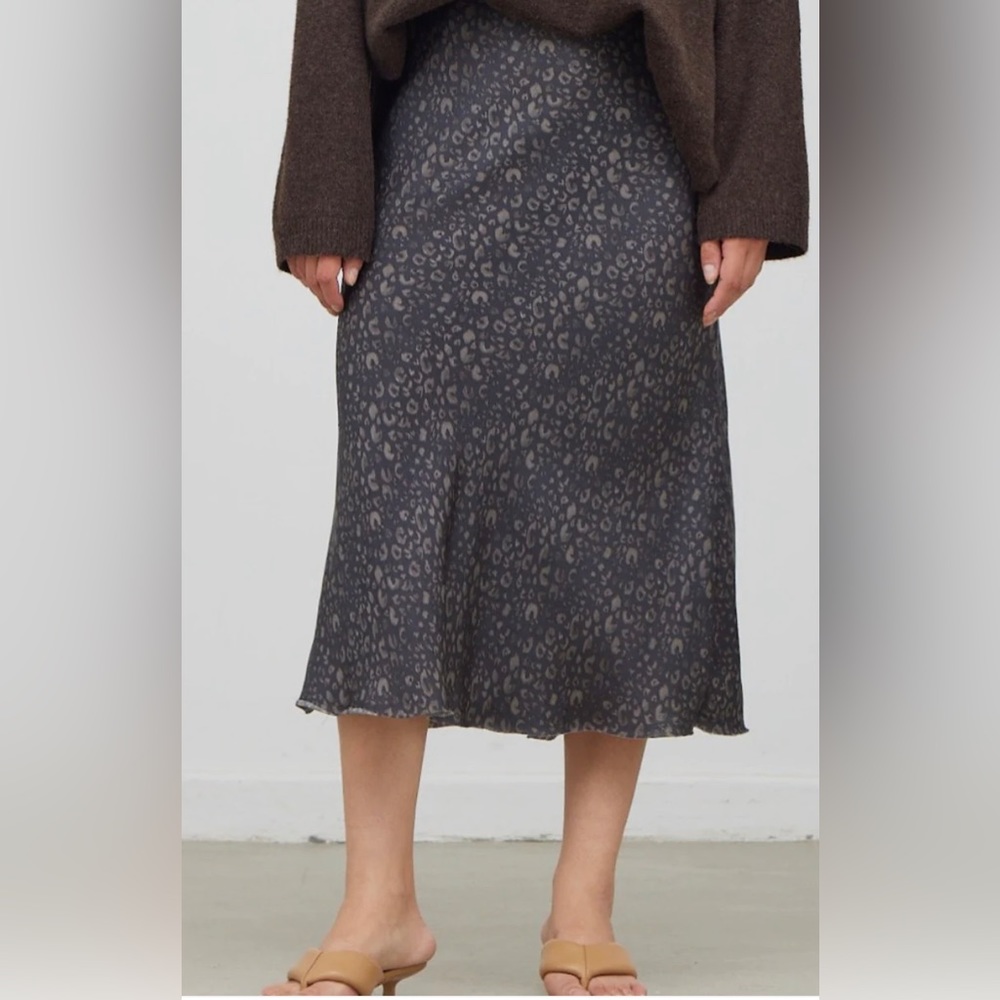 NEW WITH TAGS Grade & Gather Satin Slip Skirt, M